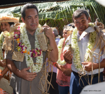 Marcel Tuihani avec Jean-Pierre Laflaquière.