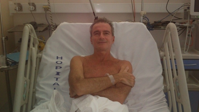 Albert A.L est actuellement hospitalisé, mais sa situation de sans domicile fixe devrait, selon Josh Bordes-Pothier du Pôle social de la commune de Punaauia "...être réglé d'ici le mois d'août".