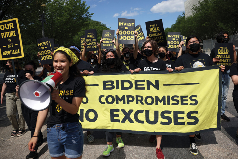 Biden salue les "bonnes nouvelles" pour l'emploi, malgré une situation en demi-teinte Biden salue les "bonnes nouvelles" pour l'emploi, malgré une situation en demi-teinte