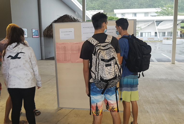 C'est la première fois que le nouveau lycée de Bora Bora accueille les épreuves du baccalauréat. C'est la première fois que le nouveau lycée de Bora Bora accueille les épreuves du baccalauréat.
