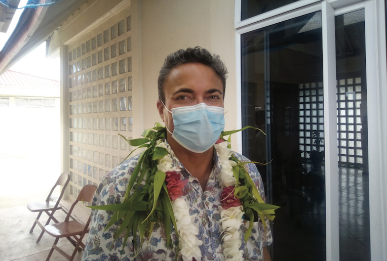 Terii Seaman, tāvana hau des Tuamotu-Gambier était en tournée administrative à Hao en début de semaine. denr