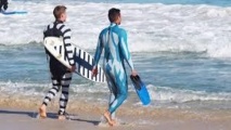 Une entreprise australienne lance des combinaisons anti-requin