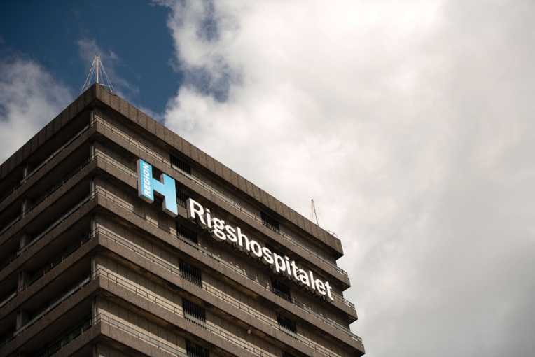 Euro: Eriksen "stable" à l'hôpital, l'Europe du foot soulagée Euro: Eriksen "stable" à l'hôpital, l'Europe du foot soulagée