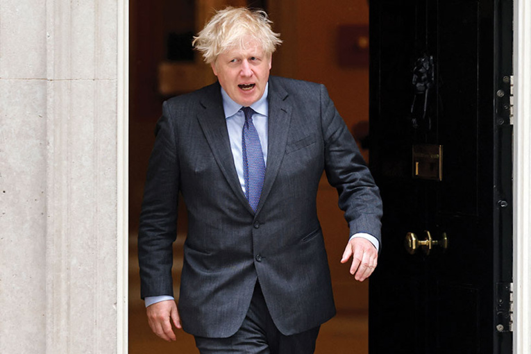 Dépassé par le variant Delta, Boris Johnson met en pause le déconfinement Dépassé par le variant Delta, Boris Johnson met en pause le déconfinement
