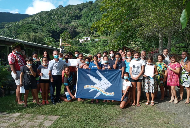 Les collégiens veillent sur la baie de Cook Les collégiens veillent sur la baie de Cook