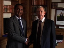 Politique maritime :  Tearii Alpha rencontre le secrétaire général de la mer, Michel Aymeric