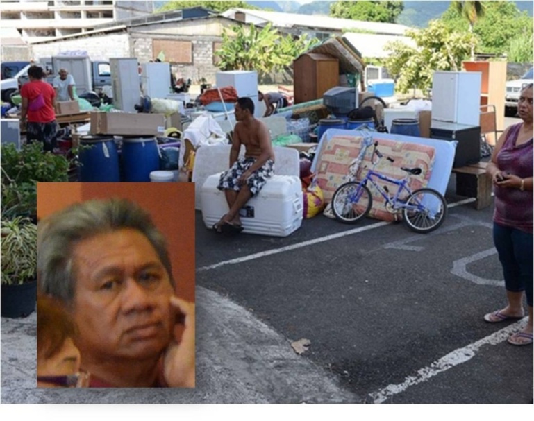 Monil Tetuanui, En médaillon devant uen photo de la cité Bel Air