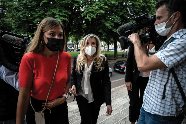 Procès de Valérie Bacot: ses avocates assignent l'État pour "faute lourde" Procès de Valérie Bacot: ses avocates assignent l'État pour "faute lourde"