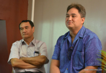 Richard Tuheiava, représentant UPLD à l'assemblée de Polynésie avec Antony Géros, le président du groupe.