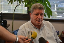 Bruno Marty, le ministre de l'équipement.