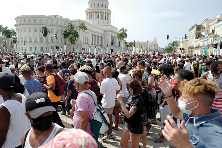 Le gouvernement cubain face au défi des rues en colère Le gouvernement cubain face au défi des rues en colère