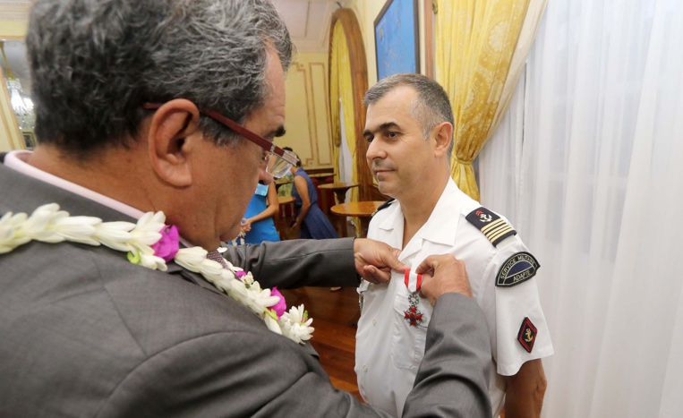 Former la jeunesse pour l'insérer Former la jeunesse pour l'insérer