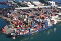 2.000 conteneurs bloqués par une grève au port de Papeete