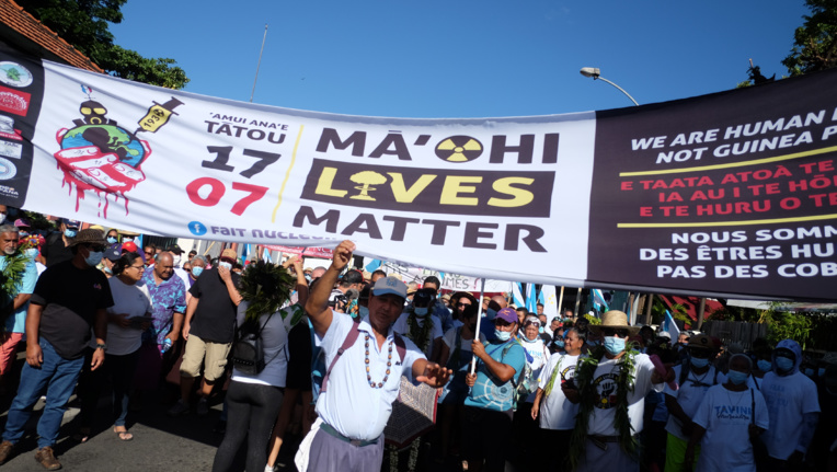 2 000 manifestants anti-nucléaire à Papeete, un "succès" pour Temaru 2 000 manifestants anti-nucléaire à Papeete, un "succès" pour Temaru