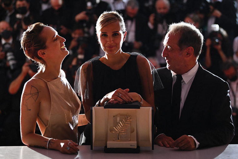 Cannes couronne féminisme et jeunesse avec Julia Ducournau Cannes couronne féminisme et jeunesse avec Julia Ducournau