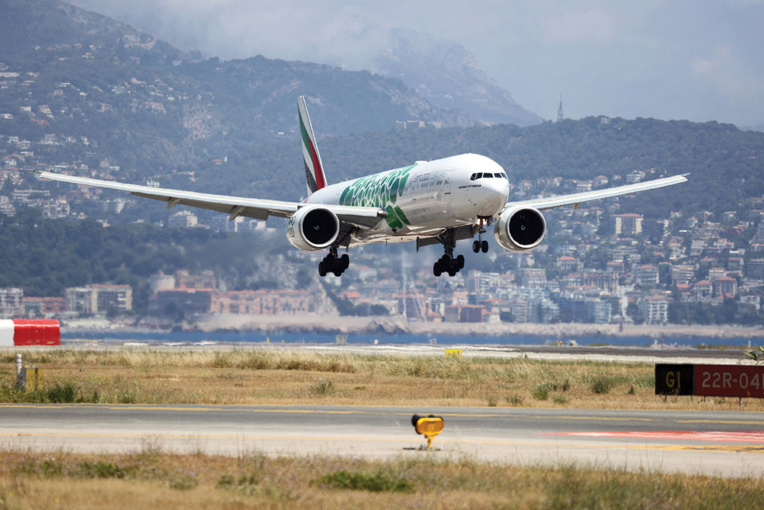Légère collision entre deux avions à l'aéroport de Dubaï