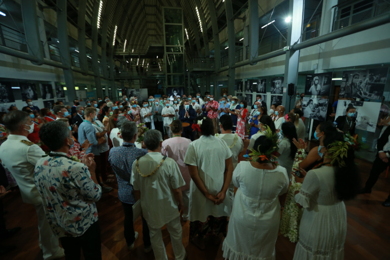 Au CHPF, Emmanuel Macron exhorte à la vaccination contre "l'égoïsme" Au CHPF, Emmanuel Macron exhorte à la vaccination contre "l'égoïsme"