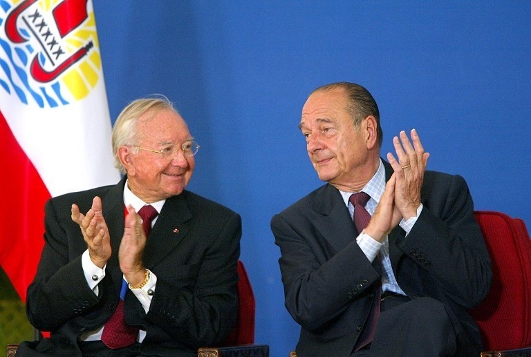 Le 26 juillet 2003 à la Présidence du gouvernement, lors de la visite officielle de Jacques Chirac en Polynésie française.