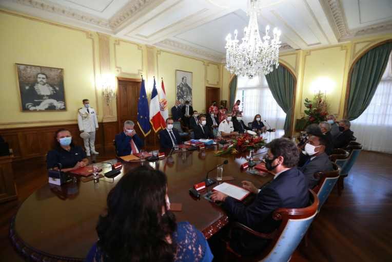 Emmanuel Macron : "Jamais je n'ai eu un accueil aussi émouvant" Emmanuel Macron : "Jamais je n'ai eu un accueil aussi émouvant"