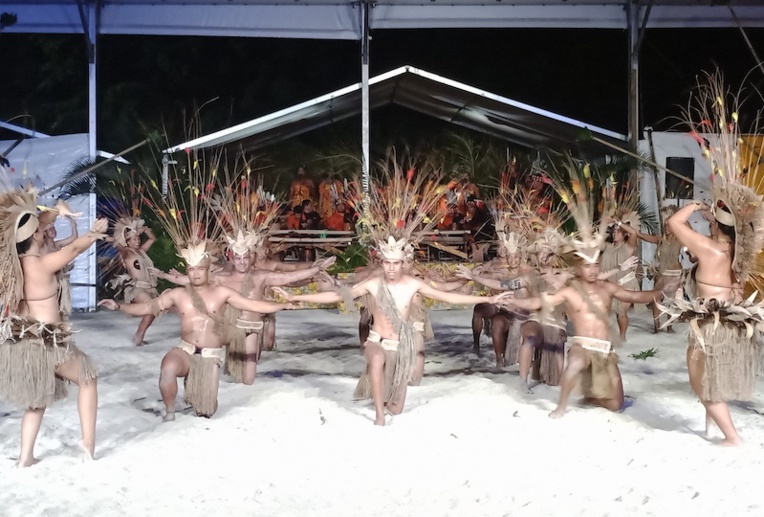 Les troupes de danse réunies de retour à Bora Bora Les troupes de danse réunies de retour à Bora Bora