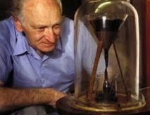 Australie: mort du physicien chargé de "l'expérience de la goutte de poix" commencée en 1927