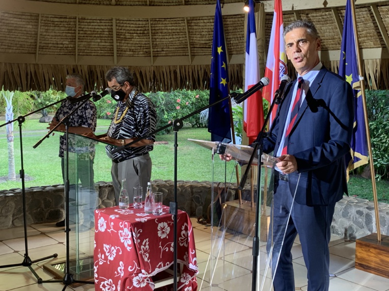 Pas de couvre-feu, mais les rassemblements restreints Pas de couvre-feu, mais les rassemblements restreints