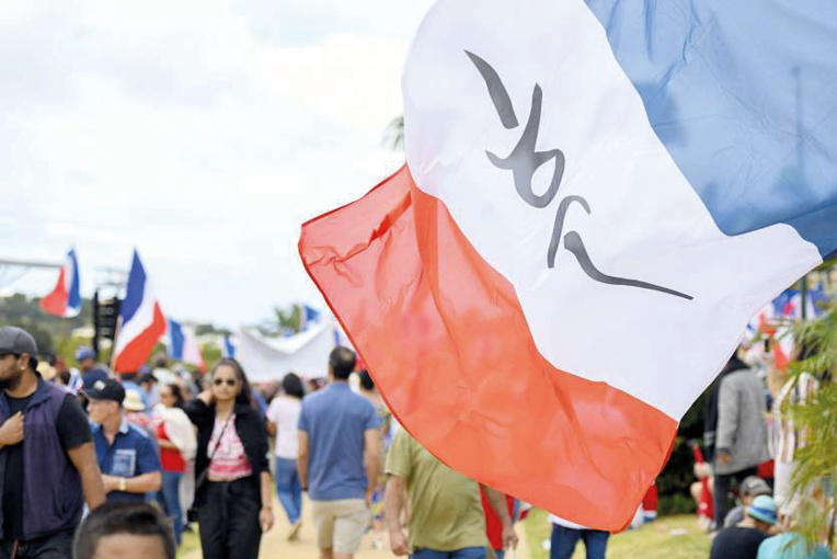 Les loyalistes veulent l'unité Les loyalistes veulent l'unité