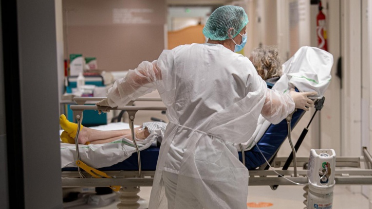 Plus de 8 000 personnes hospitalisées