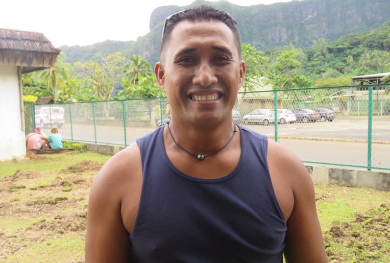 Jean-Baptiste Tavanae, le formateur. Jean-Baptiste Tavanae, le formateur.