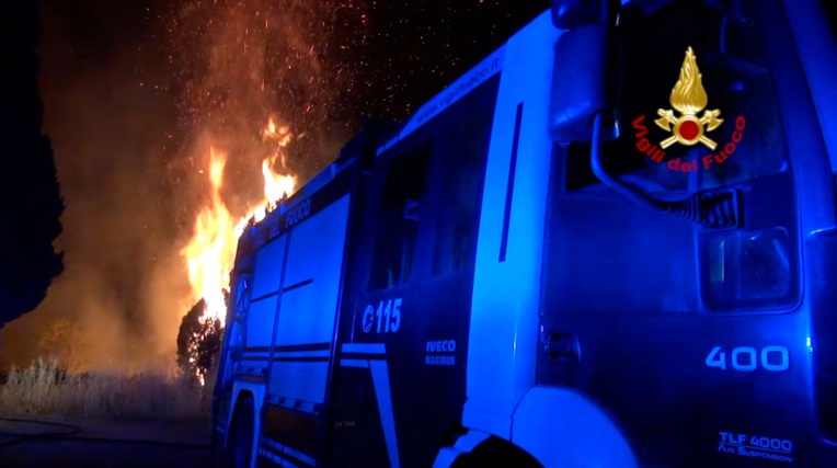 STRINGER / Vigili del Fuoco / AFP STRINGER / Vigili del Fuoco / AFP