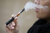 USA: de plus en plus de jeunes fument la cigarette électronique