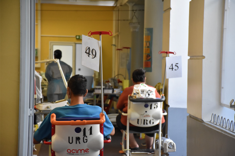 “Médecine de guerre” à l'hôpital “Médecine de guerre” à l'hôpital