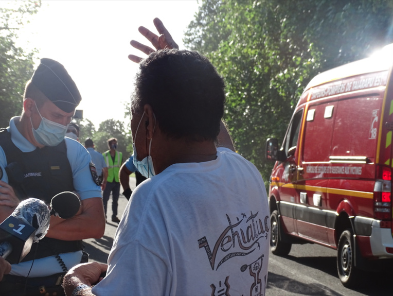 La montagne de Tahuareva dynamitée La montagne de Tahuareva dynamitée