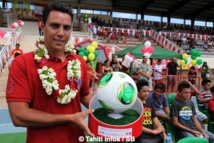 La Coupe du Monde de football à Tahiti avec Christian Karembeu : « Cette Coupe a de l’énergie »