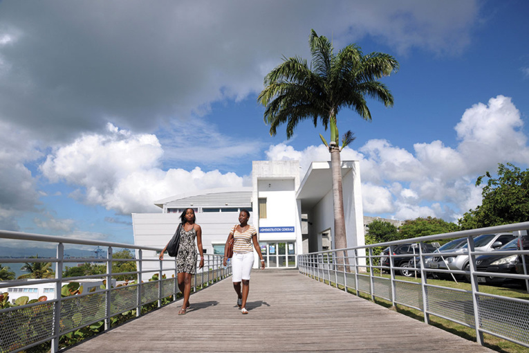 Photo d'illustration de l'Université des Antilles (pôle Guadeloupe). JEAN-MICHEL ANDRE / AFP
