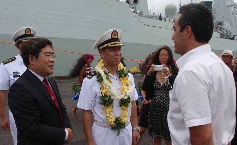 Deux navires de la Marine chinoise en escale à Papeete