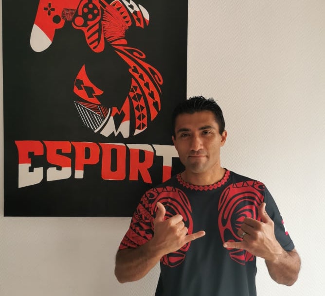 Fausto Reid-Amaru, 36 ans, fondateur et manager de l'AS E-Sport. Ce dernier est installé en métropole.