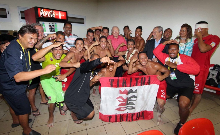 Gaston Flosse et le gouvernement saluent la victoire des Tiki Toa