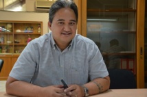 Le sénateur Tuheiava souhaite une plus grande liberté des communes polynésiennes