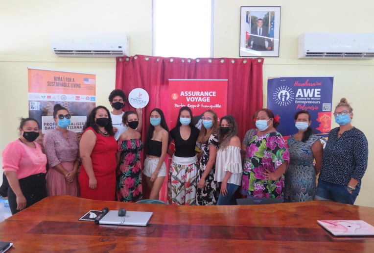 Une vahine academy à Moorea Une vahine academy à Moorea