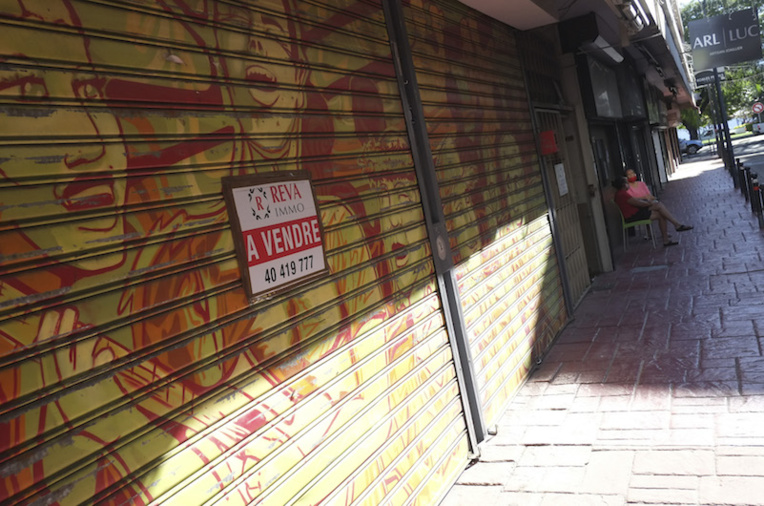 Economie : Le confinement a plombé le moral des ménages Economie : Le confinement a plombé le moral des ménages