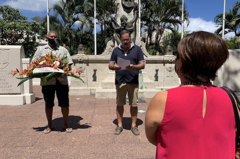L'Unsa Éducation rend hommage à Samuel Paty à Papeete L'Unsa Éducation rend hommage à Samuel Paty à Papeete