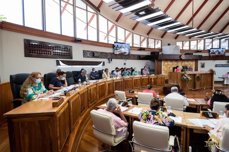 Débat budgétaire… et politique Débat budgétaire… et politique