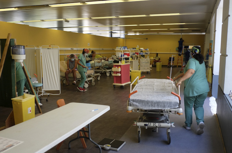 L'épidémie de Covid continue de décroître L'épidémie de Covid continue de décroître