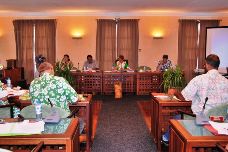 Le conseil municipal de Pira'e s'était réunie le 15 octobre afin de discuter de la création de 46 postes de fonctionnaires communaux. - Crédit photo : Service communication / mairie de Pira'e.