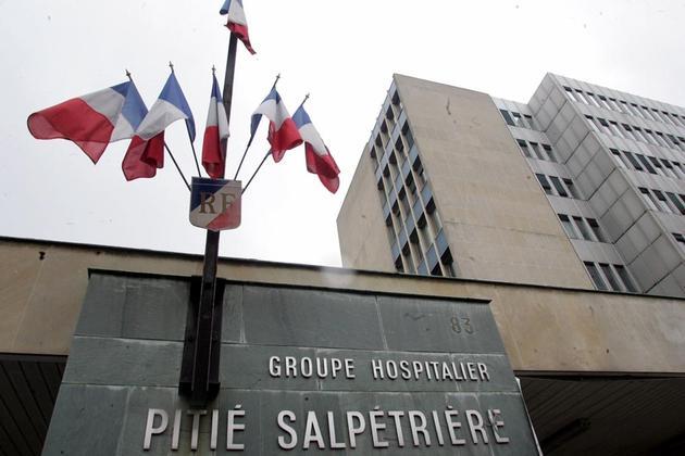 L'opération s'est déroulée à l’hôpital de la Pitié-Salpêtrière à Paris.