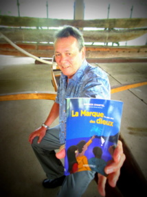 Nouveau livre pour ado aux éditions Haere Pō : Te patu Etua de Patrick Chastel