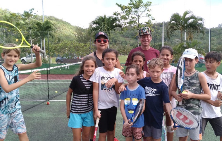​Le Vavau Tournoi de tennis a démarré à Bora Bora