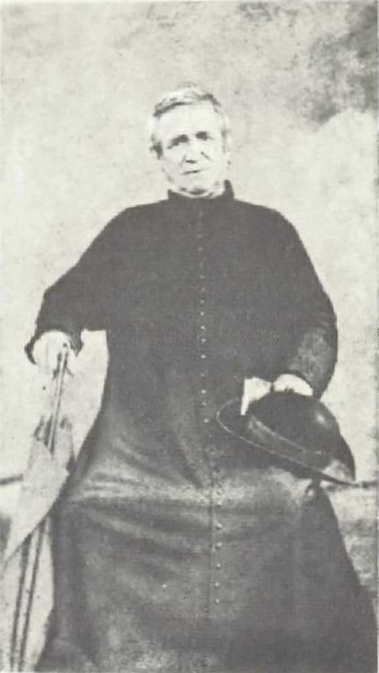 En 1872, Laval a dû quitter Mangareva ; il sait alors que son rôle, là-bas dans son petit paradis, est terminé. En 1872, Laval a dû quitter Mangareva ; il sait alors que son rôle, là-bas dans son petit paradis, est terminé.