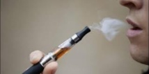 Remplacer la cigarette par l'e-cigarette pourrait "sauver des millions de vies"